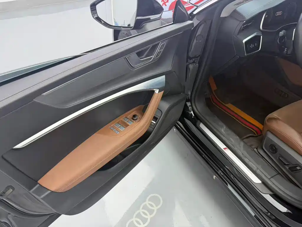 Audi A7L — миниатюра 4