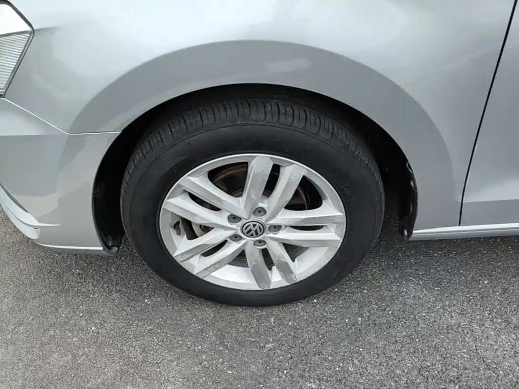 Volkswagen Jetta — миниатюра 23