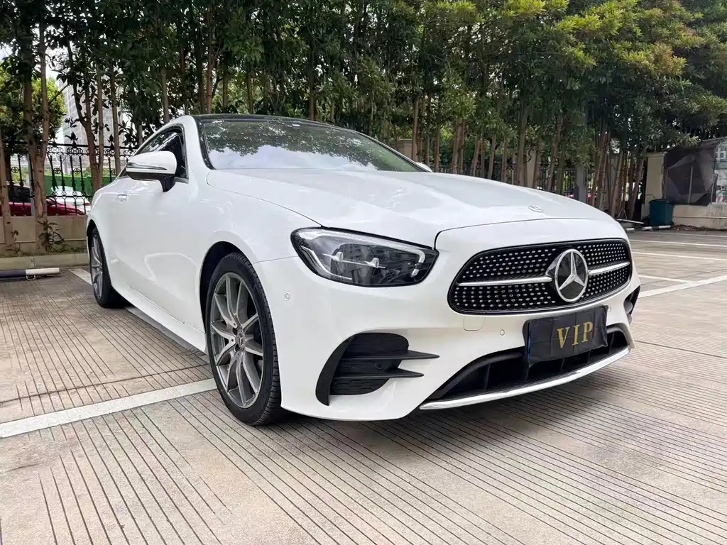 Mercedes-Benz E-Class (Import) — миниатюра 3