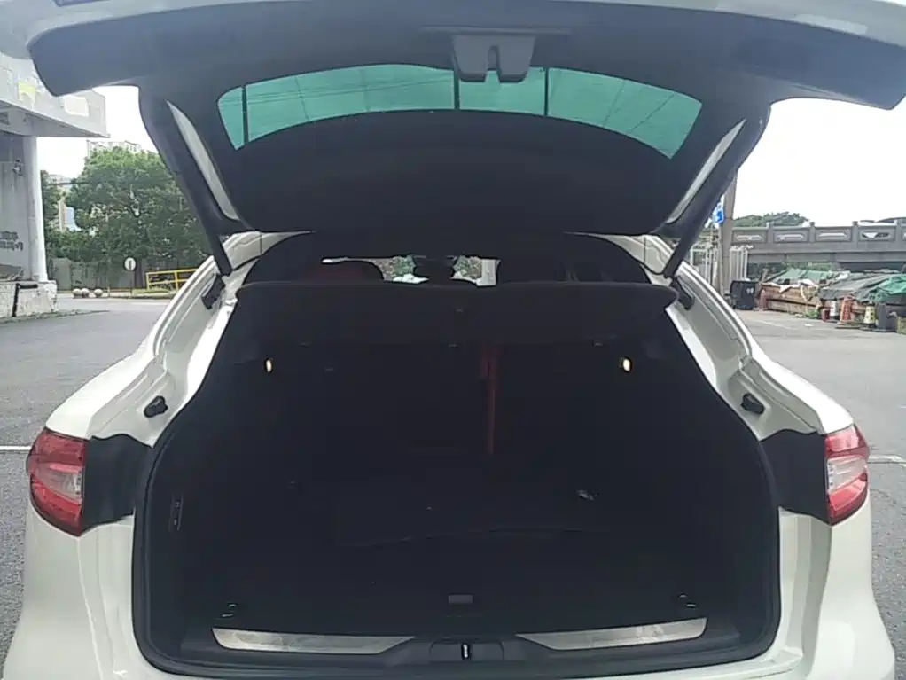 Maserati Levante — миниатюра 19