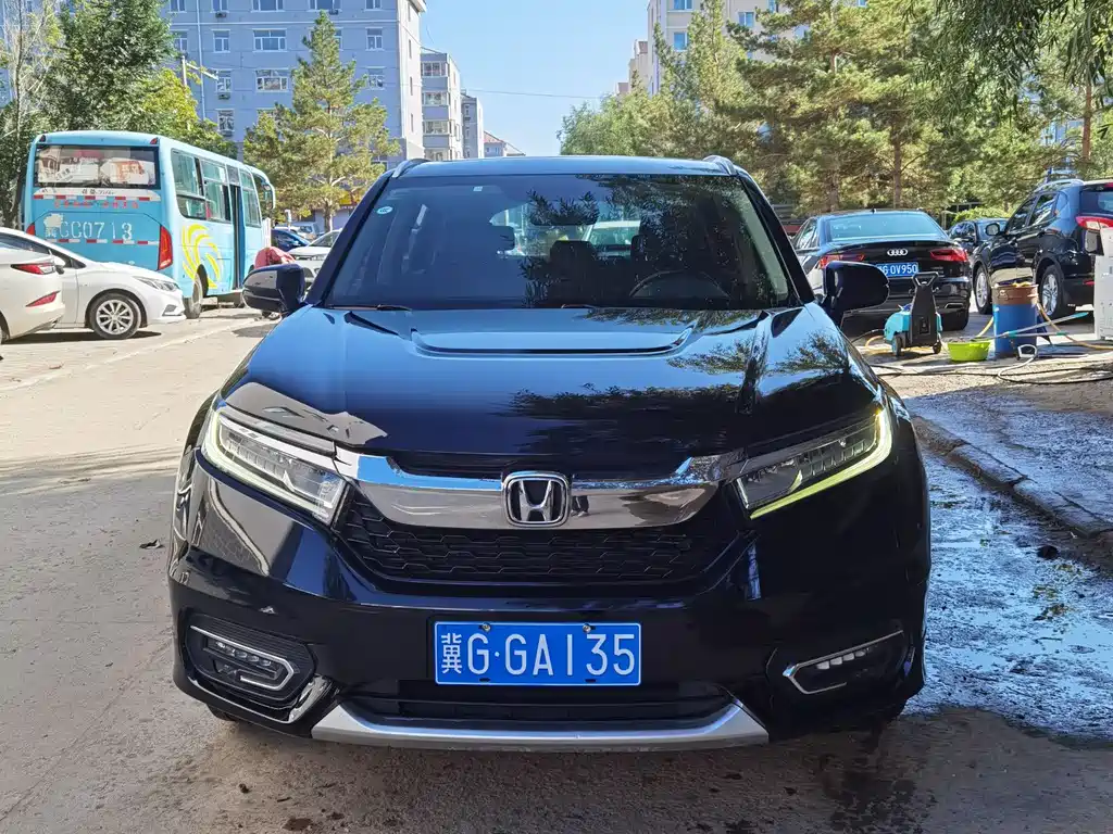 Купить Honda Avancier
