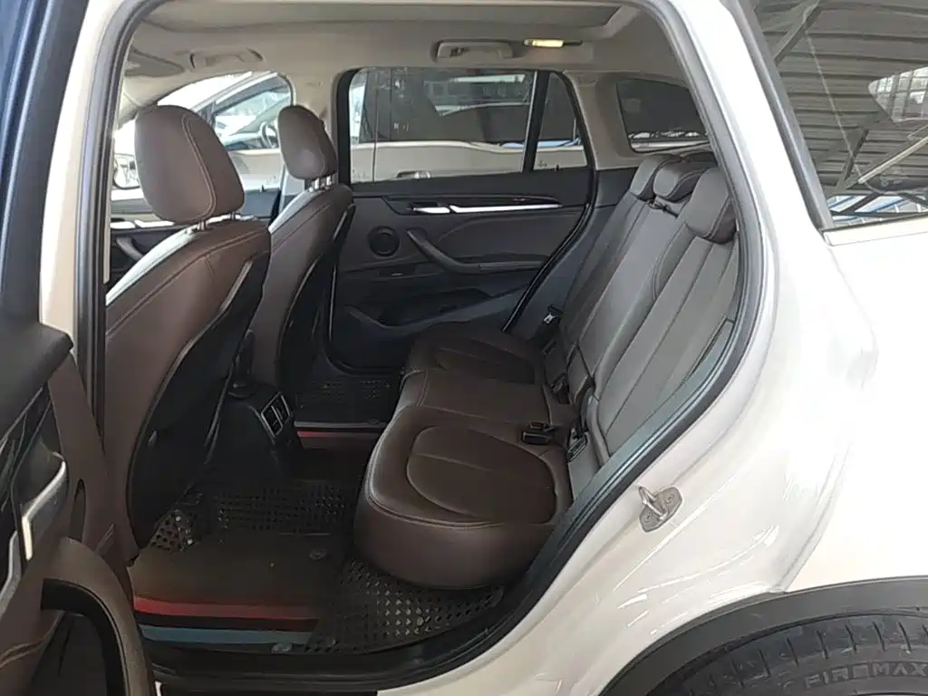 BMW X1 — миниатюра 17