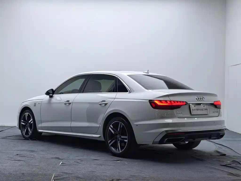Audi A4L — миниатюра 7