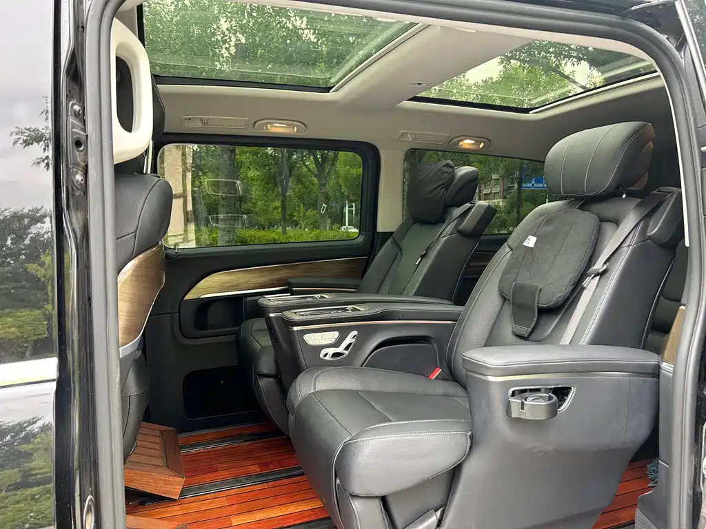 Mercedes-Benz V-Class — миниатюра 4