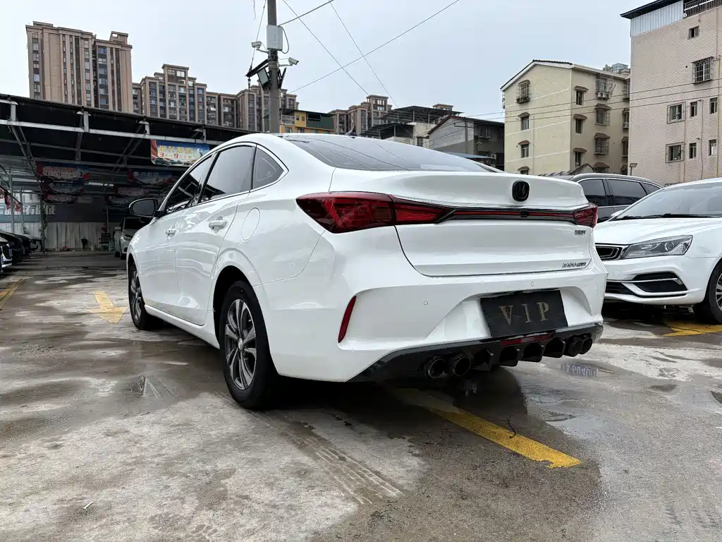 Changan Eado — миниатюра 4