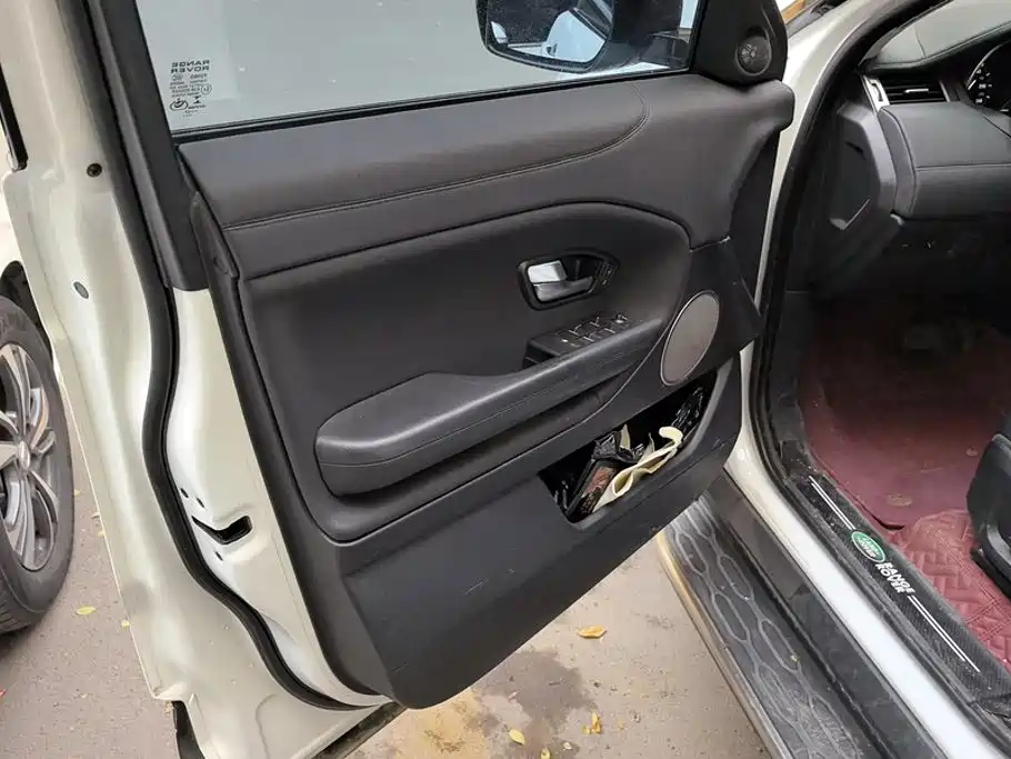 Land Rover Evoque — миниатюра 7