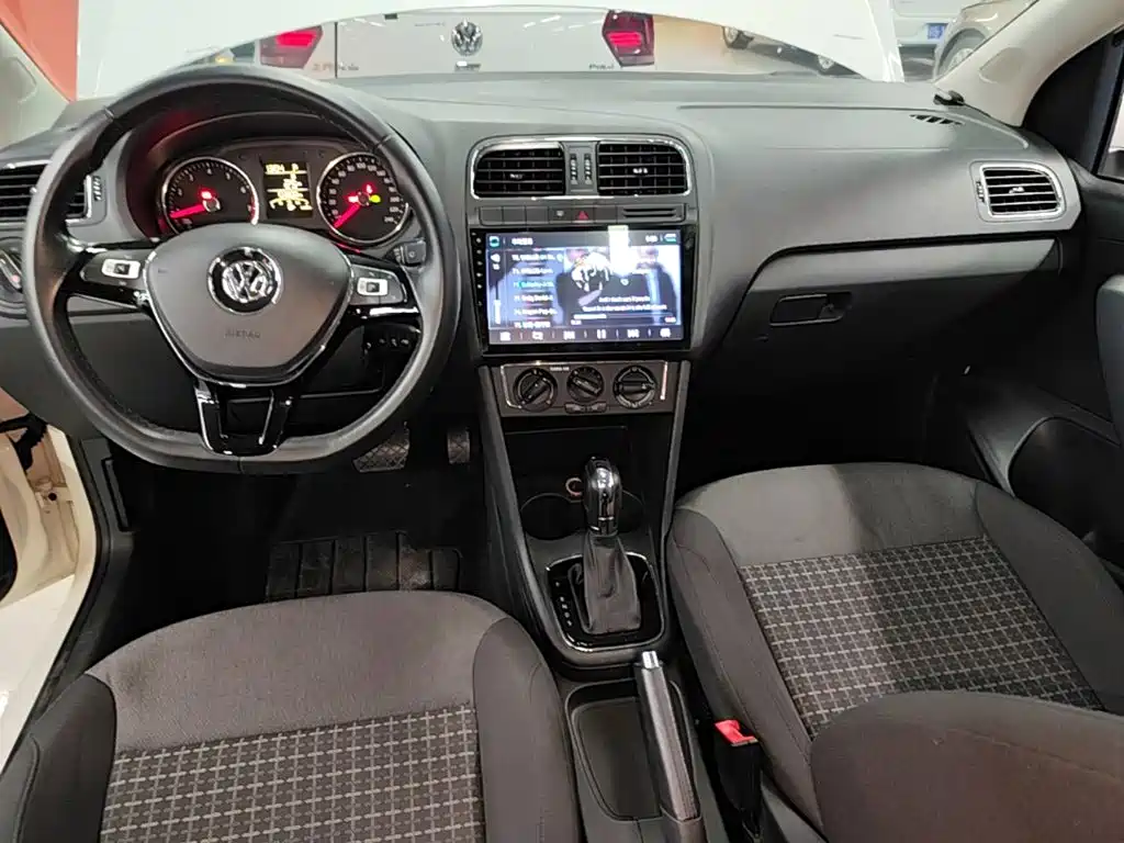 Volkswagen Polo — миниатюра 14