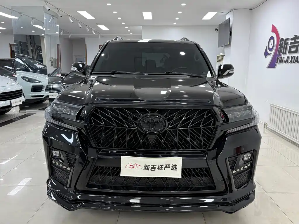 Toyota Land Cruiser 2018 5.7L