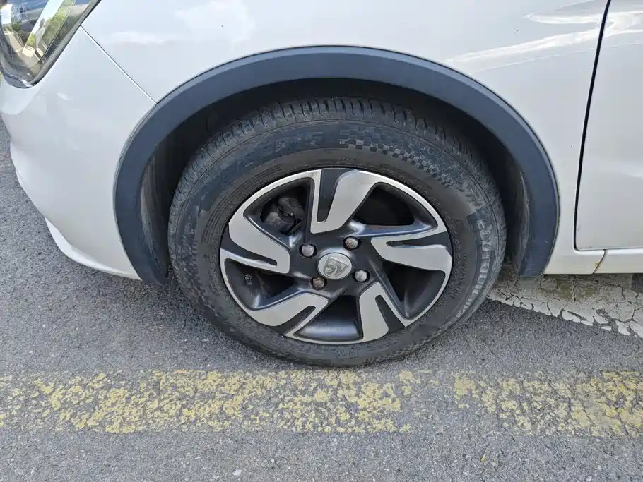Baojun 310W — миниатюра 6
