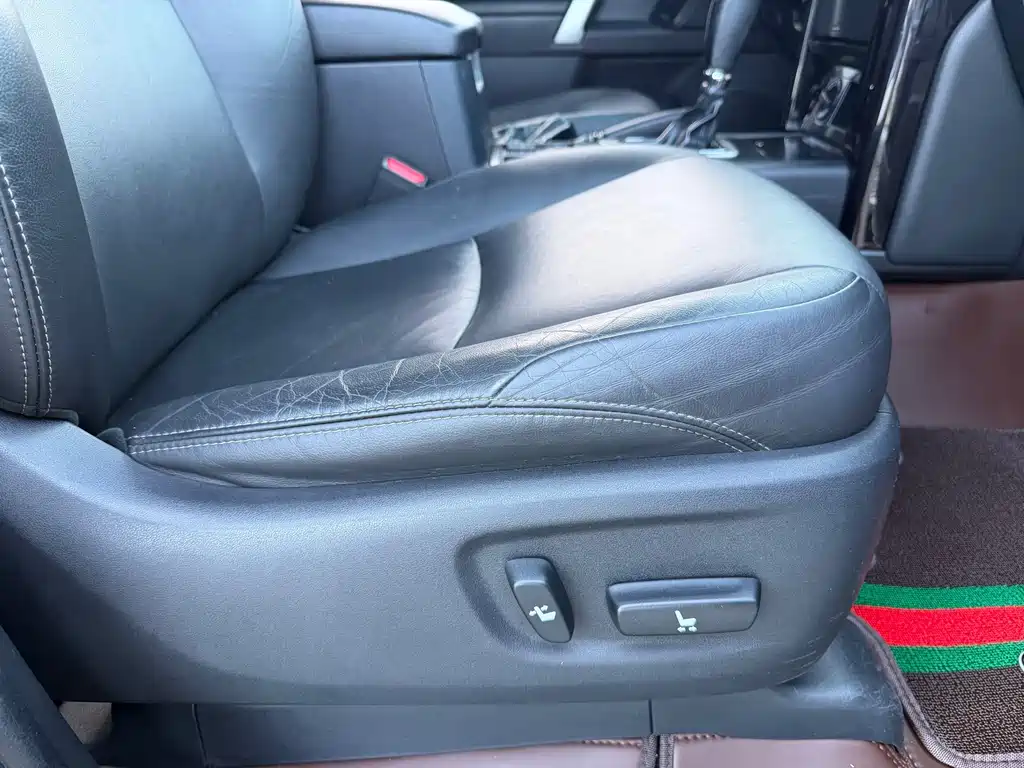 Toyota Prado — миниатюра 13