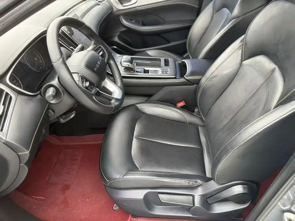 Roewe i6 MAX New Energy — миниатюра 4
