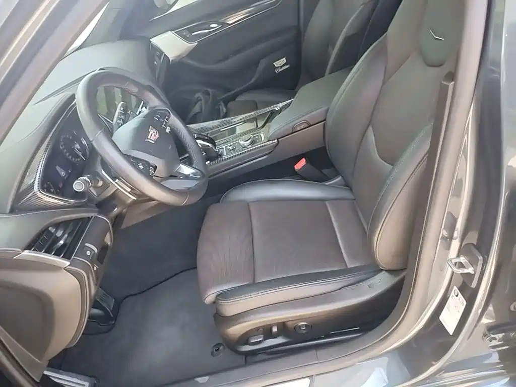 Cadillac CT5 — миниатюра 15