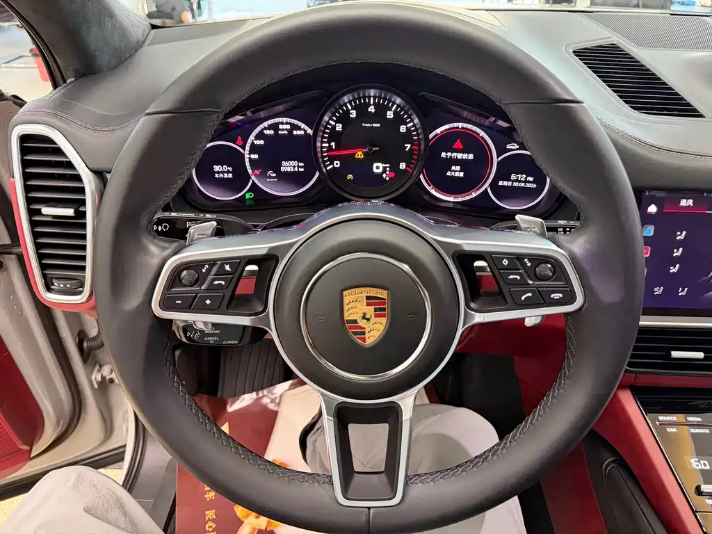 Porsche Cayenne — миниатюра 17