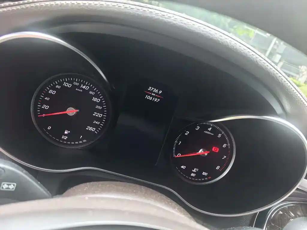 Mercedes-Benz GLC — миниатюра 9