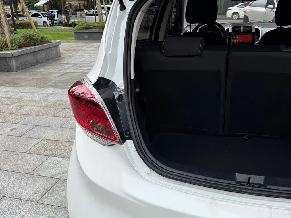 Changan Benben E-Star — миниатюра 27