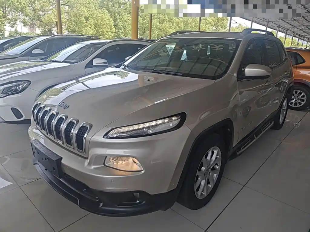 Jeep Cherokee — миниатюра 2