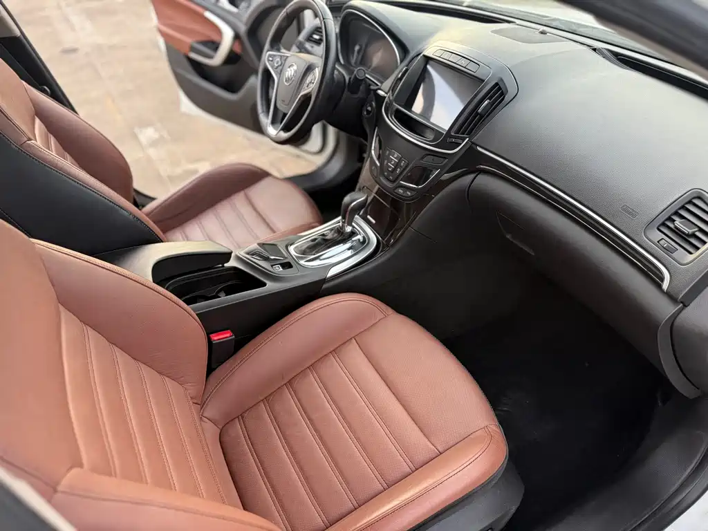 Buick Regal — миниатюра 10