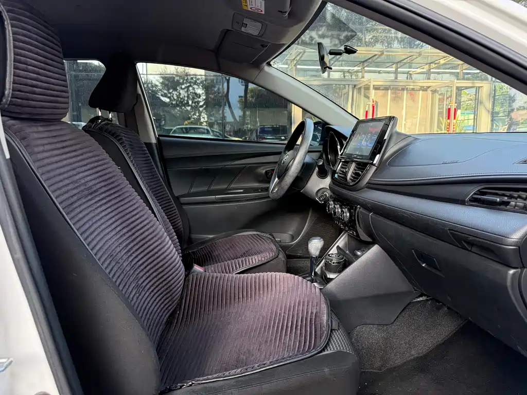 Toyota Vios FS — миниатюра 15