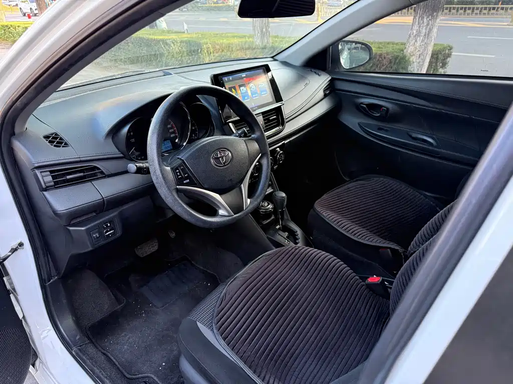 Toyota Vios FS — миниатюра 8