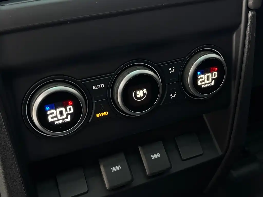 Land Rover Defender — миниатюра 16