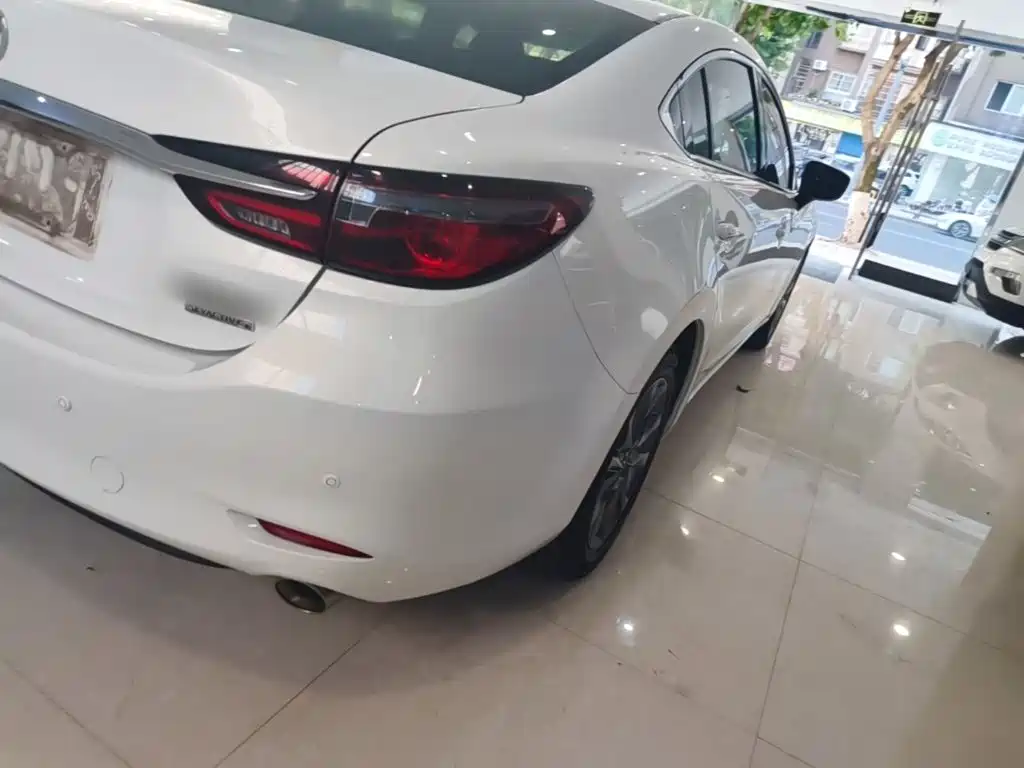 Mazda Atenza — миниатюра 8