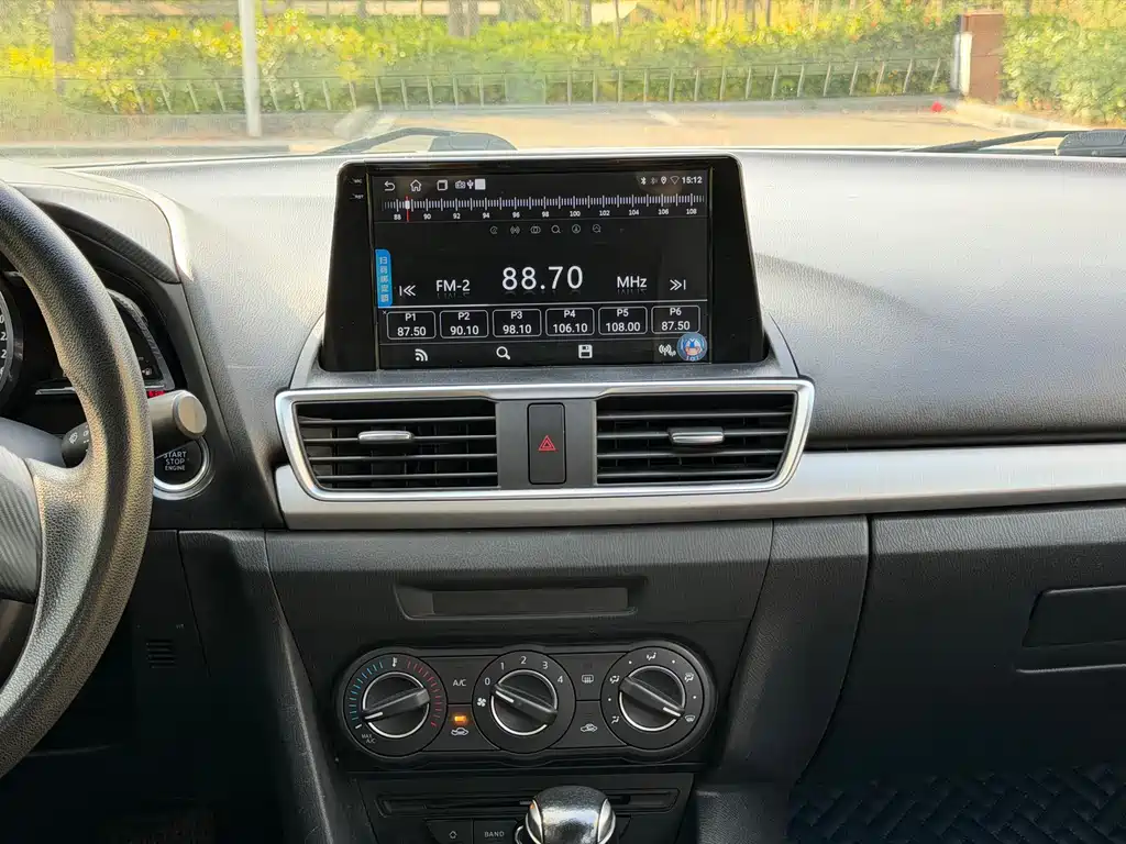 Mazda 3 Axela — миниатюра 15
