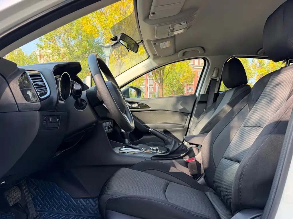 Mazda 3 Axela — миниатюра 7