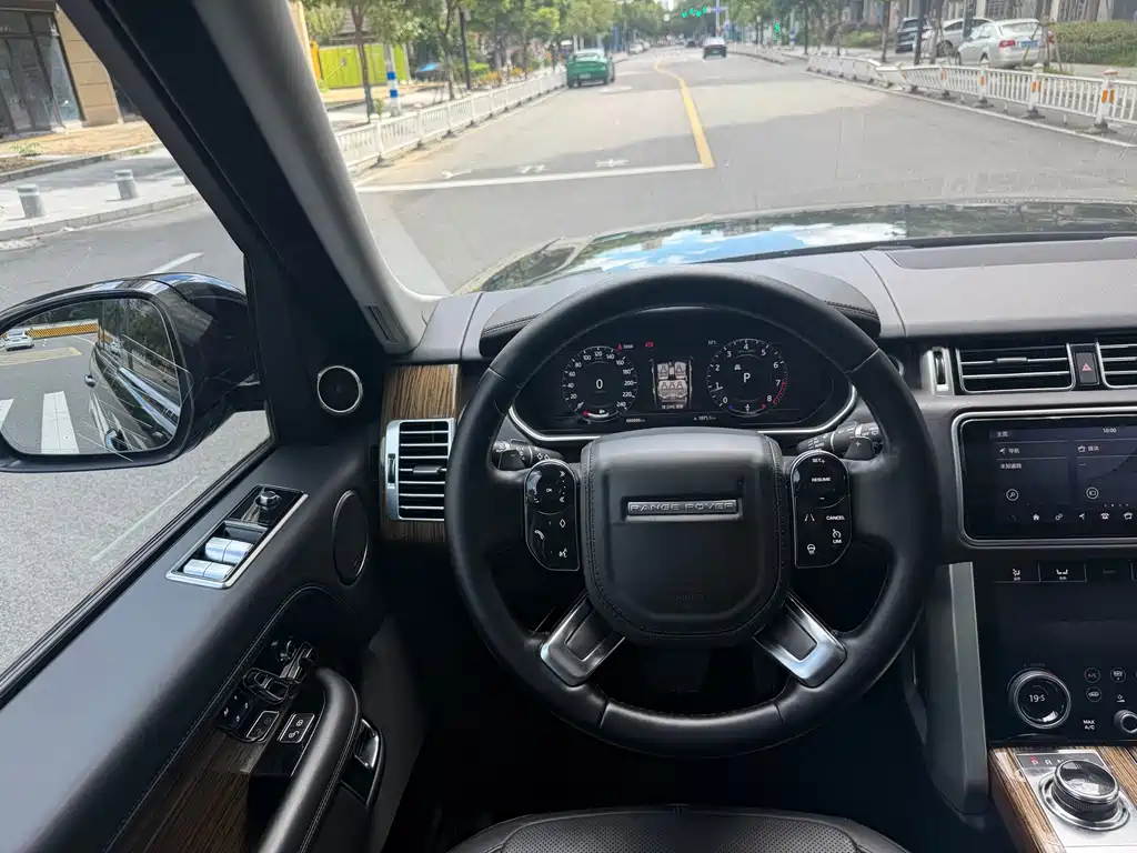 Land Rover Range Rover — миниатюра 11