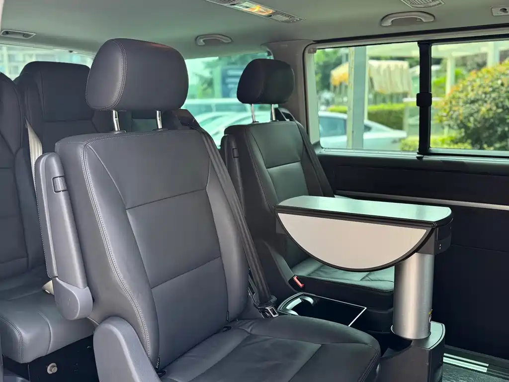 Volkswagen Multivan — миниатюра 7