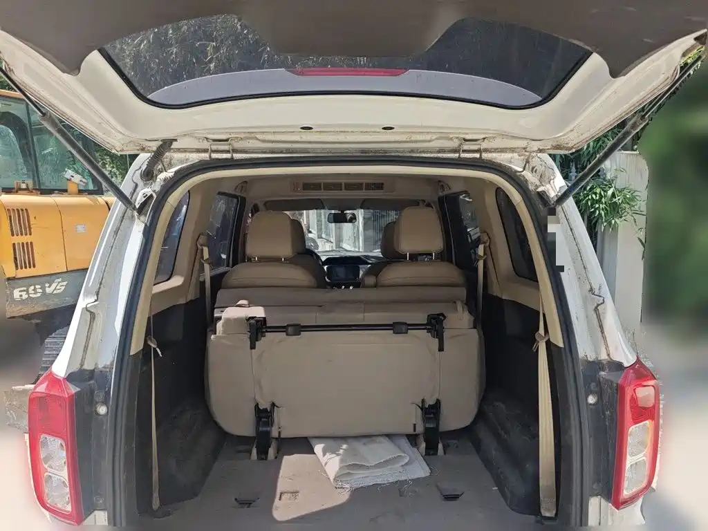 Wuling Hongguang — миниатюра 16