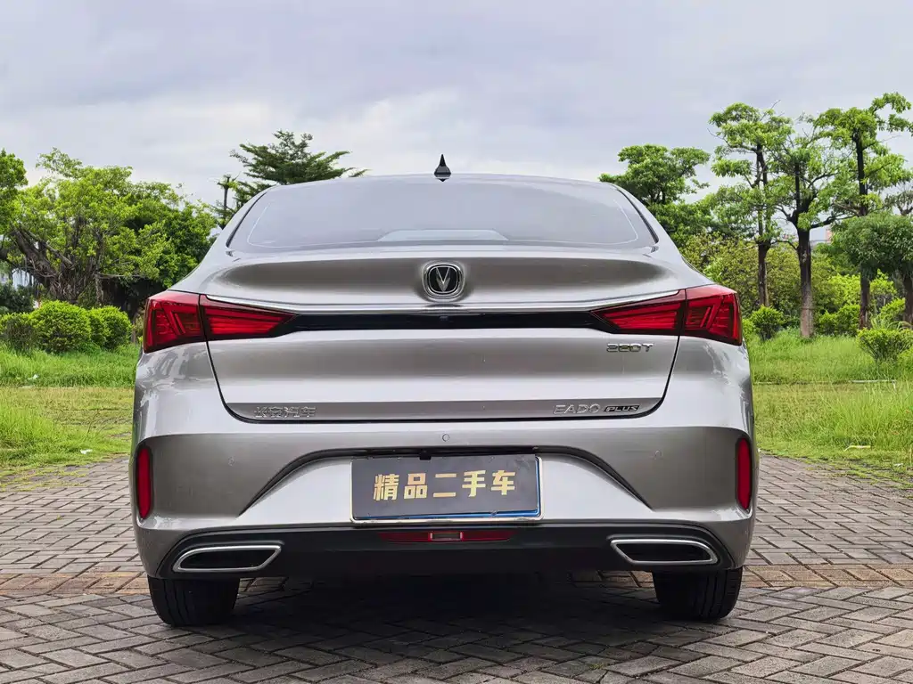 Changan Eado — миниатюра 5
