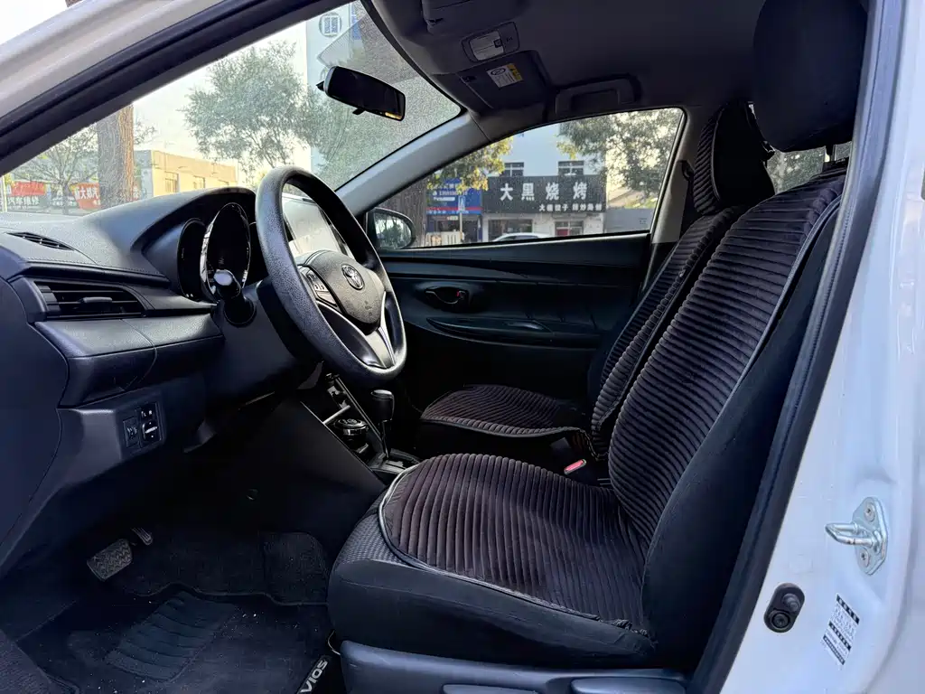 Toyota Vios FS — миниатюра 9