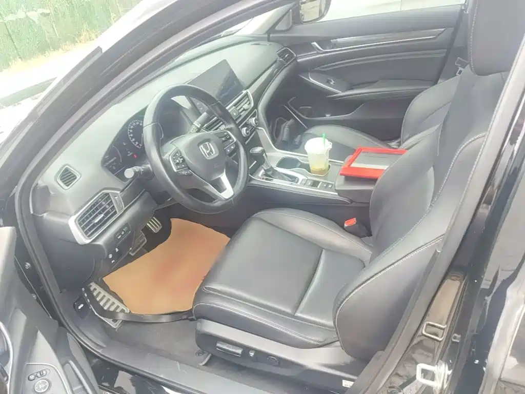 Honda Accord — миниатюра 15