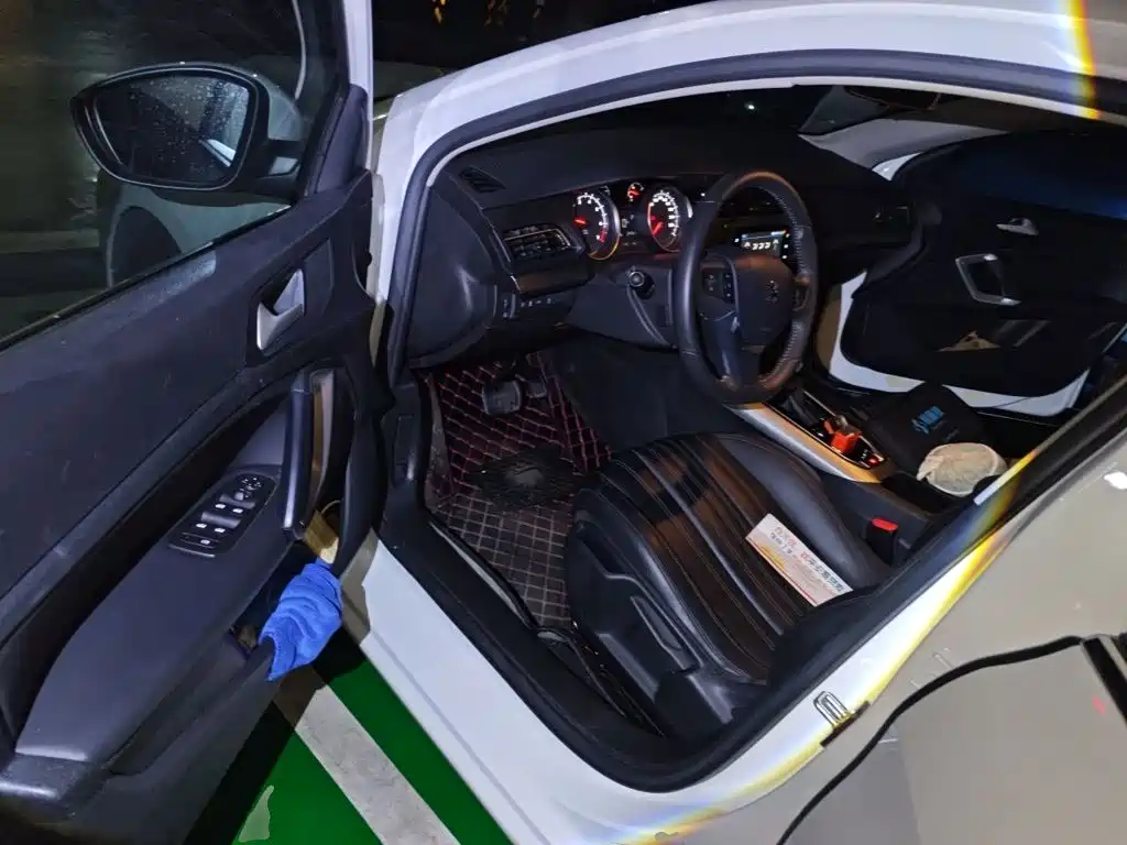 Peugeot 408 — миниатюра 13