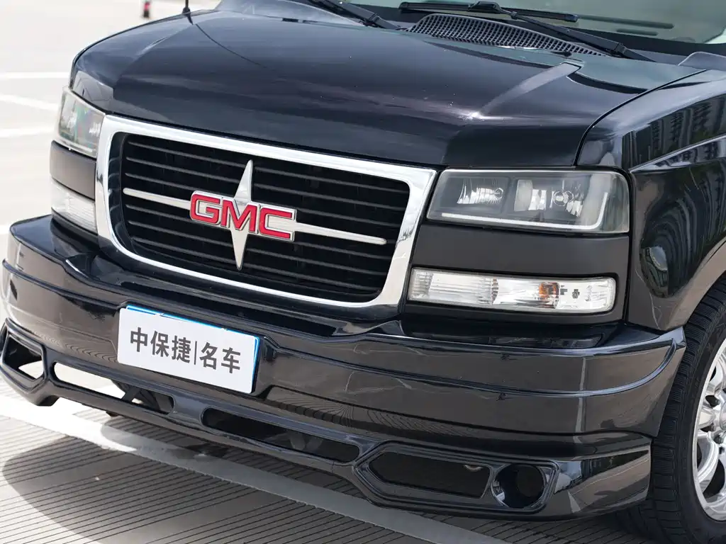 GMC Savana — миниатюра 19