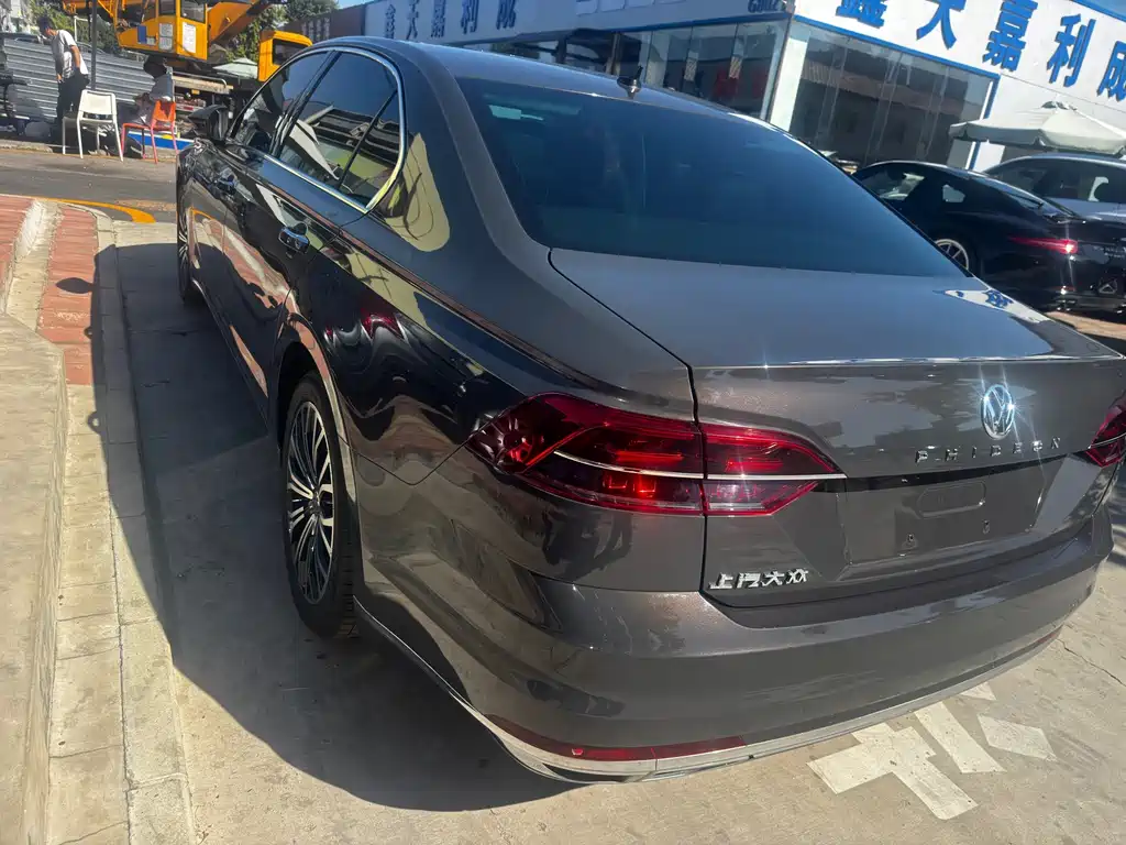 Volkswagen Phideon — миниатюра 17