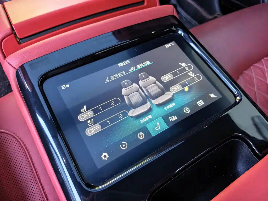 BYD Han — миниатюра 13