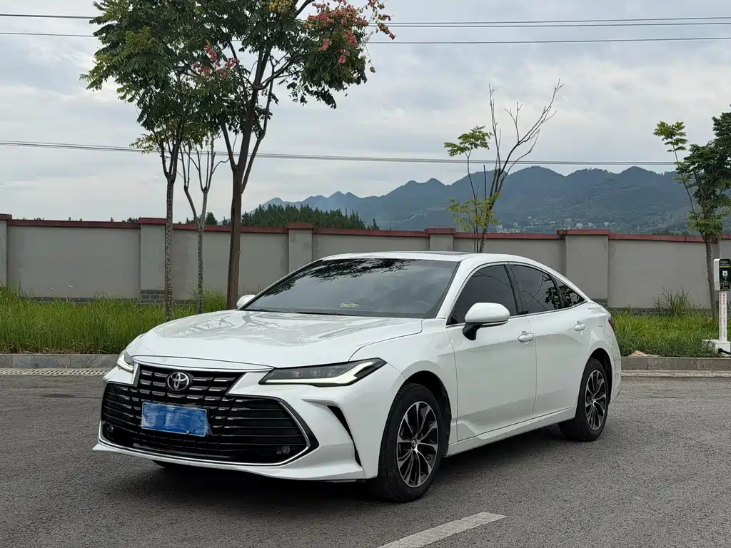 Toyota Avalon — миниатюра 2