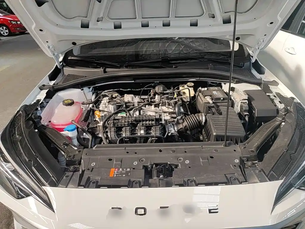 Roewe i5 — миниатюра 20