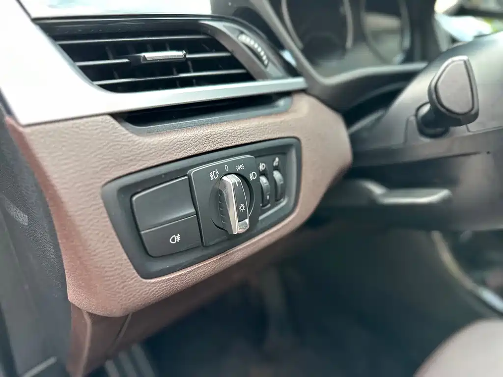 BMW X1 — миниатюра 11