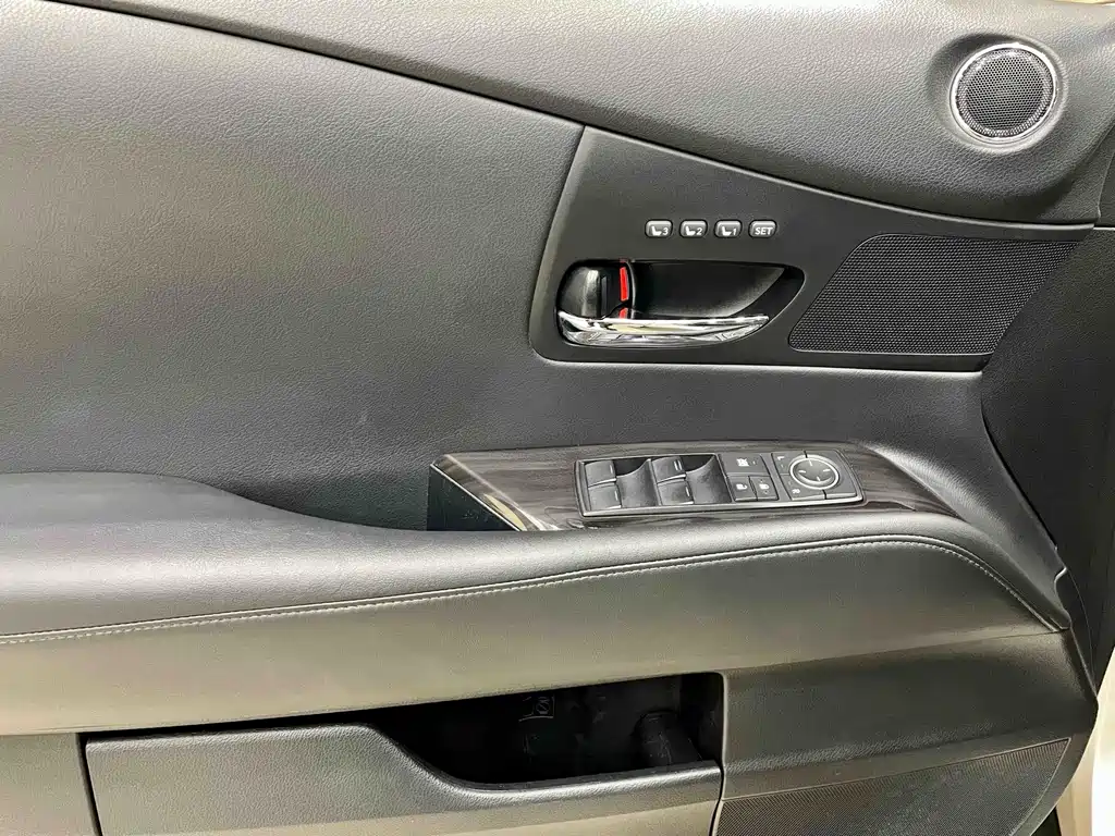 Lexus RX Classic — миниатюра 18