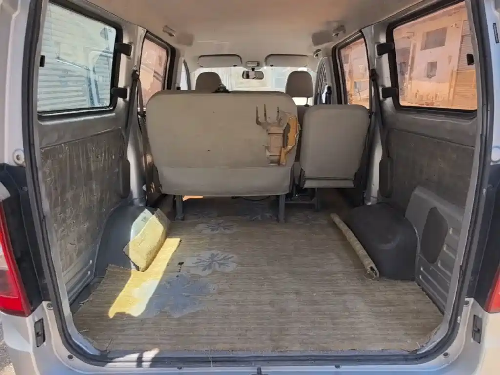 Wuling Rongguang V — миниатюра 19
