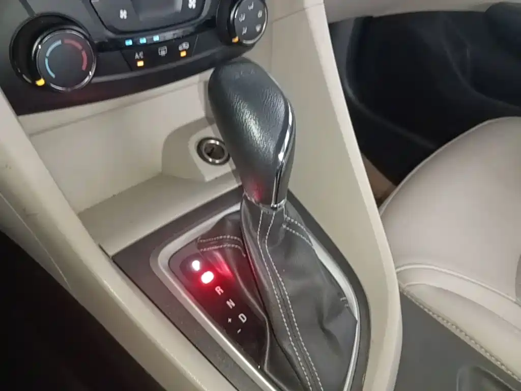 Buick Excelle — миниатюра 14
