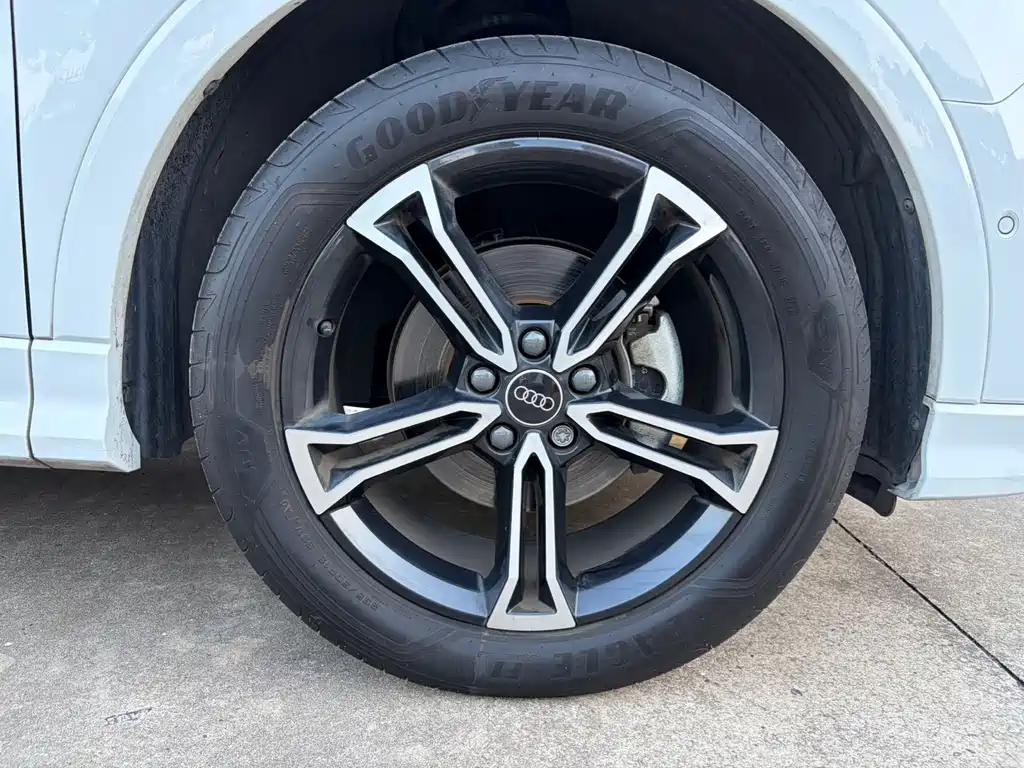 Audi Q3 — миниатюра 20