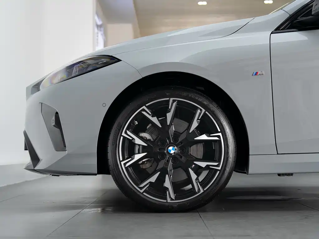BMW 2 Series — миниатюра 8