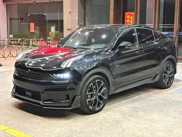 Lynk & Co 05
