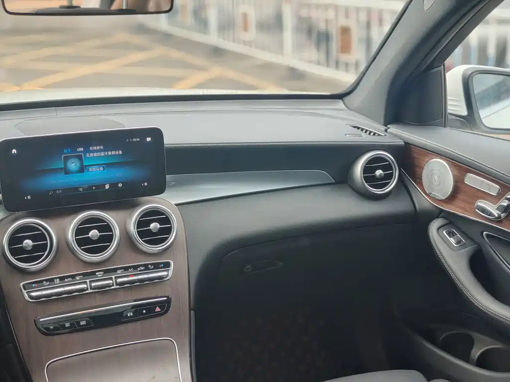 Mercedes-Benz GLC — миниатюра 8