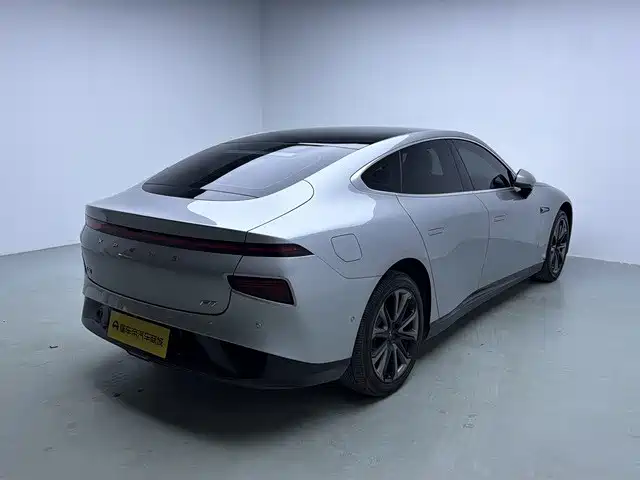 XPeng P7 — миниатюра 4