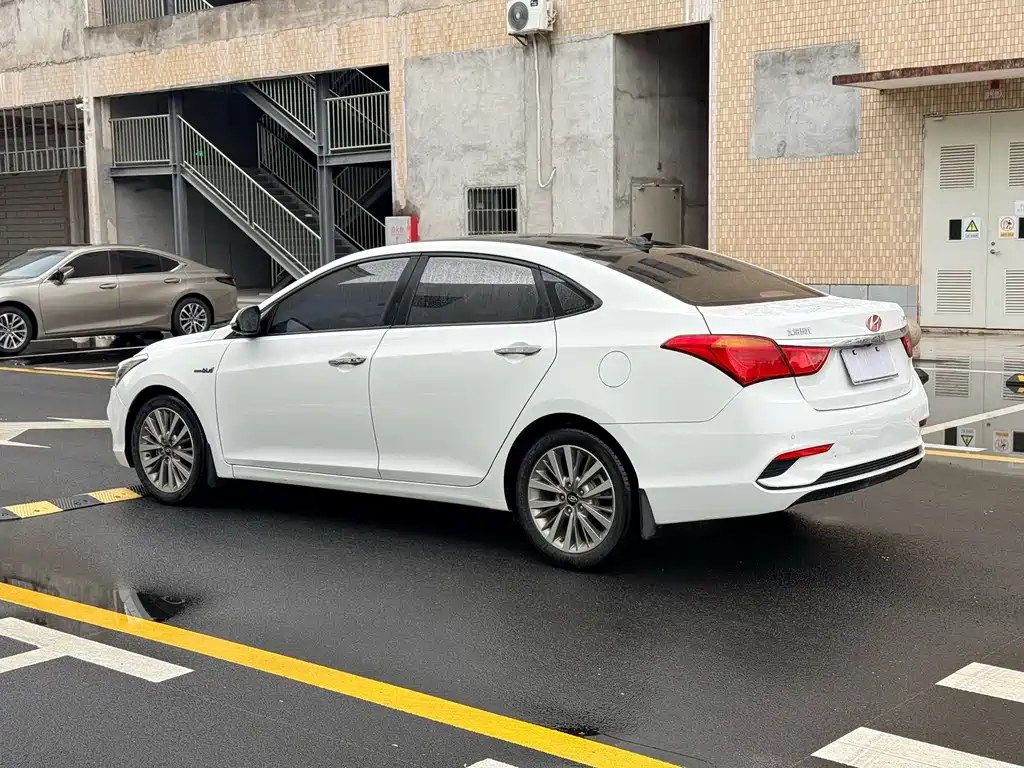 Hyundai Mistra — миниатюра 7