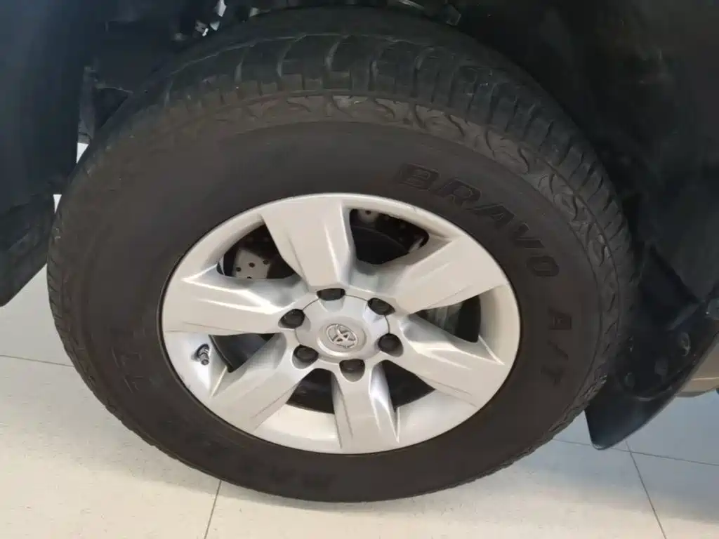 Toyota Prado (Import) — миниатюра 23